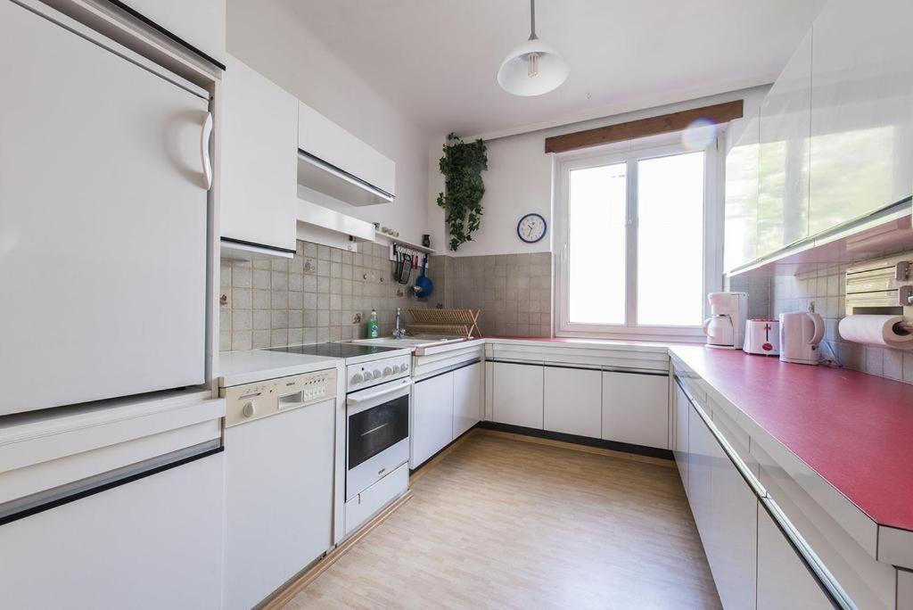 Sunny Apartment Виена Екстериор снимка